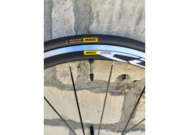 Roue avant Mavic Cosmic élite ust